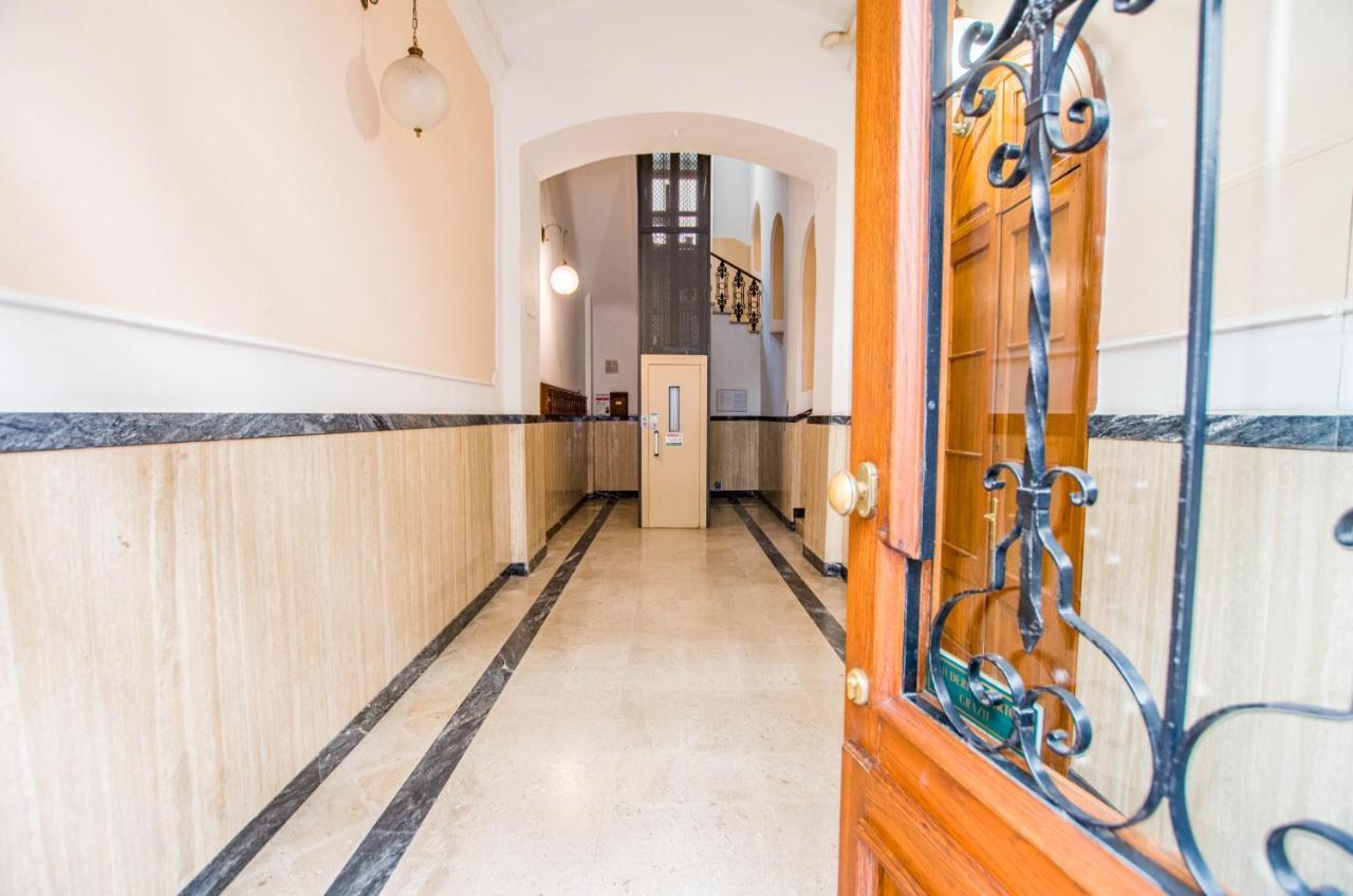Casa Vacanze Al Teatro Trieste Extérieur photo